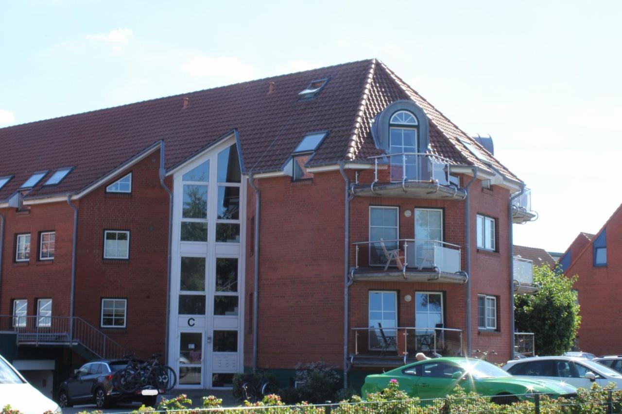 Residenz Rosengrund Mit Schwimmbad Und Sauna Büsum Kültér fotó
